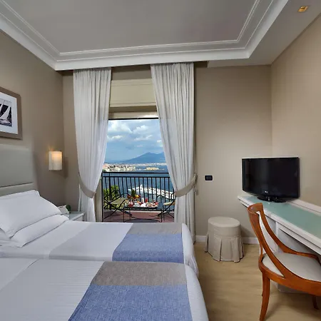 Bw Signature Collection Paradiso Hotel 4*