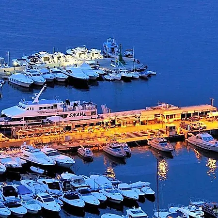 Paradiso Hotel 4*