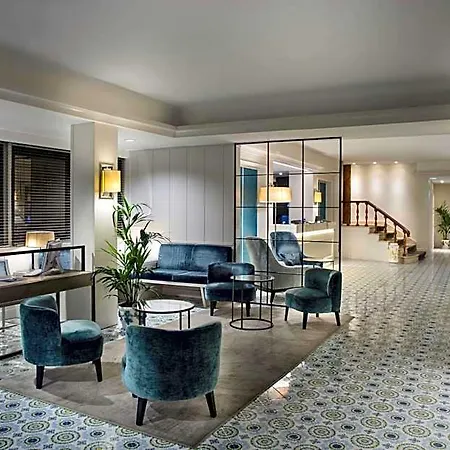 Paradiso 4*